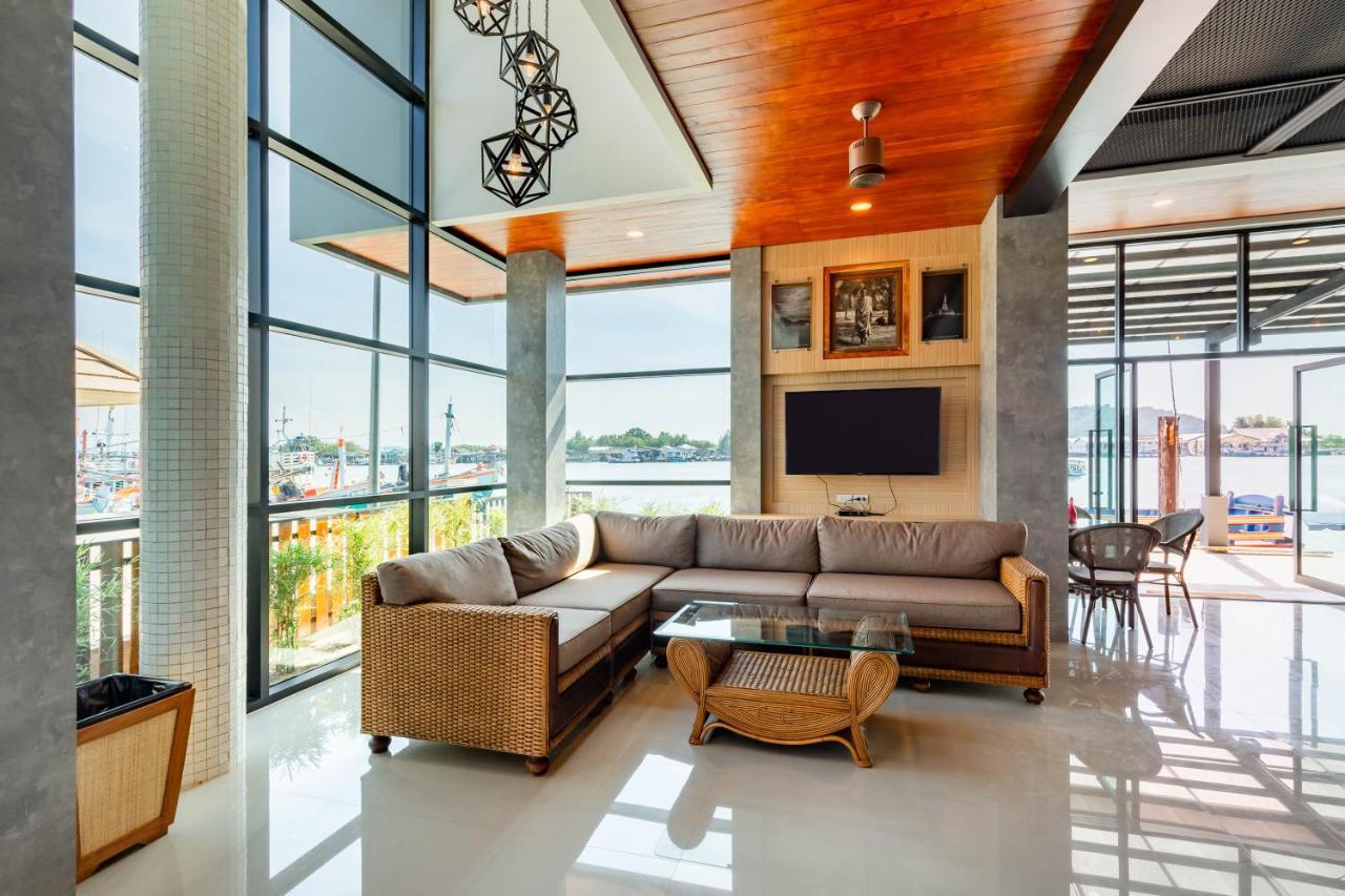 The Blue C Donsak Hotel Surat Thani Luaran gambar